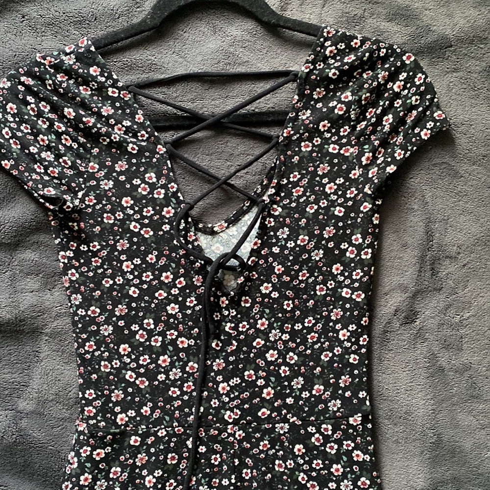 Flower dress - Picture 2 of 2